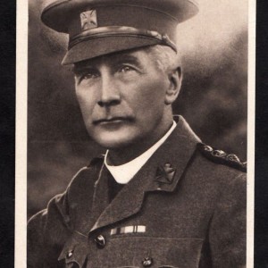 AVW_1916_10_24_british-chaplain